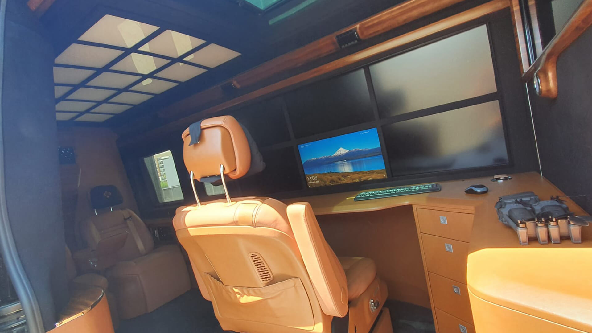 minibus03